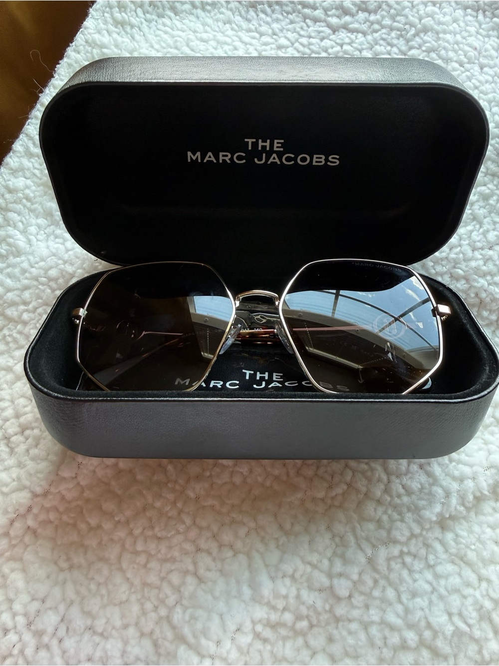 Marc Jacobs Men's Gold Frame Black Lens Aviator Sunglasses
